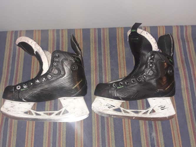 Reebok 26K PUMP Hockey Skates Junior Size 4