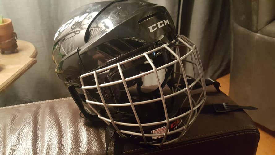 New CCM FL40 Helmet-youth small
