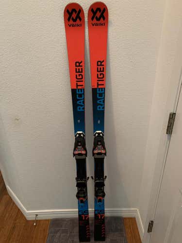 2018 Volkl Racetiger GS Skis 156cm