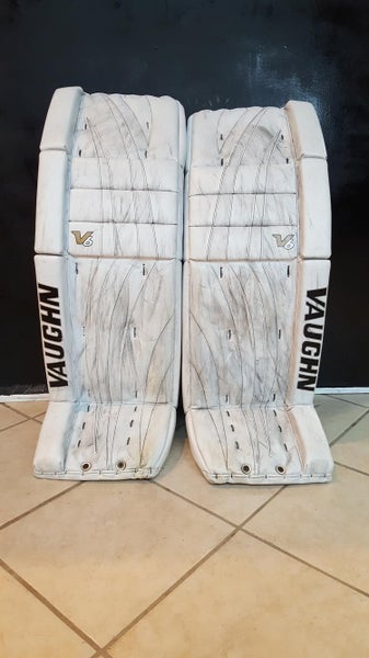35+2 Vaughn V6 Pillows