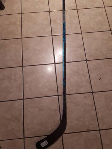 New Bauer Nexus 2N Pro Hockey Stick Lefty Mid Intermediate