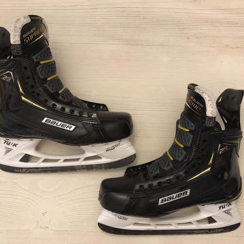 Supreme 2S Pro Hockey Skates Senior Pro Stock Size 8.5