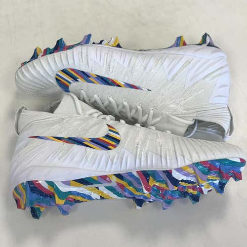 New Nike NFL Crucial Catch Football Cleats