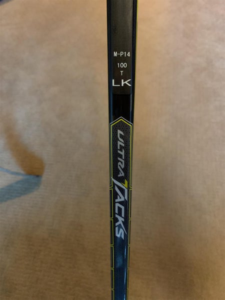 Ultra Tacks Hockey Stick Righty Heel Senior Pro Stock