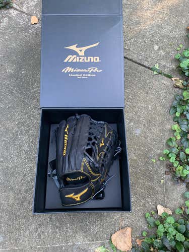 New Mizuno Pro Limited Edition Baseball Glove Adult