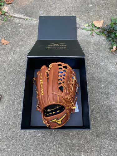 New Mizuno Pro Limited Outfield Glove
