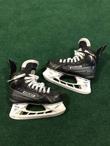 Bauer Supreme 160 Hockey Skates Junior Size 3.5