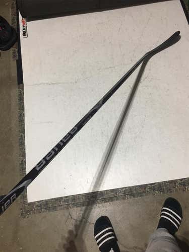 New Vapor ADV Hockey Stick Righty Toe Senior Pro Stock