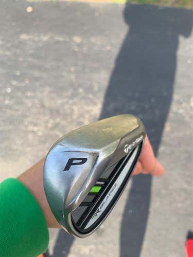 Taylormade Righty Rocket fuel Pitching Wedge Send Offer
