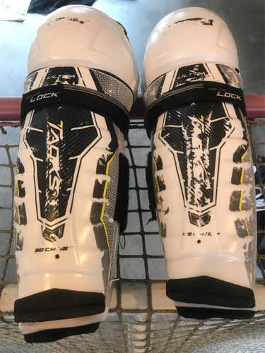 Tacks Shin Pads Senior