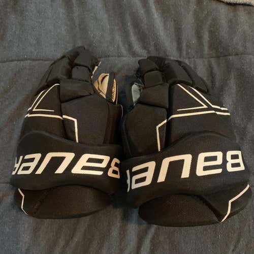Bauer NSX Gloves Black Senior 13” (Great condition)