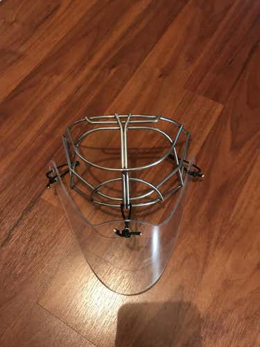 New Bauer NME Senior catseye replacement cage with throat protector