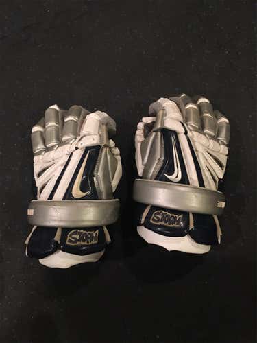 Vapor Elite Lacrosse Gloves