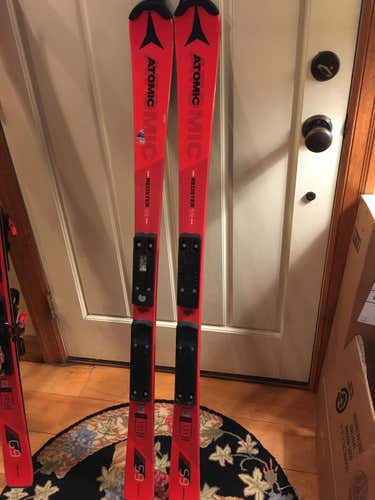 2018 Atomic Skis