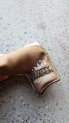 Scotty Cameron Head Cover