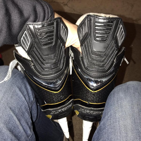 Supreme One.9 Hockey Skates Senior Size 6.5