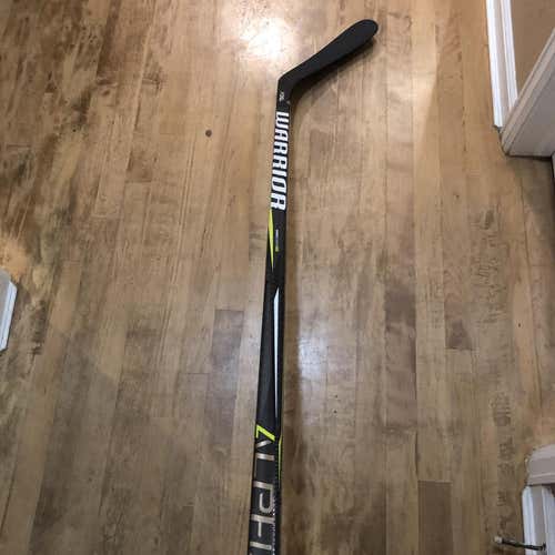 Alpha QX Hockey Stick Righty Mid Intermediate