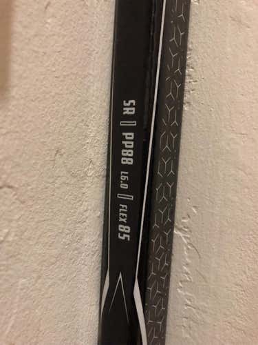 Sherwood Project 5 Stick Right 85 Flex Senior P88
