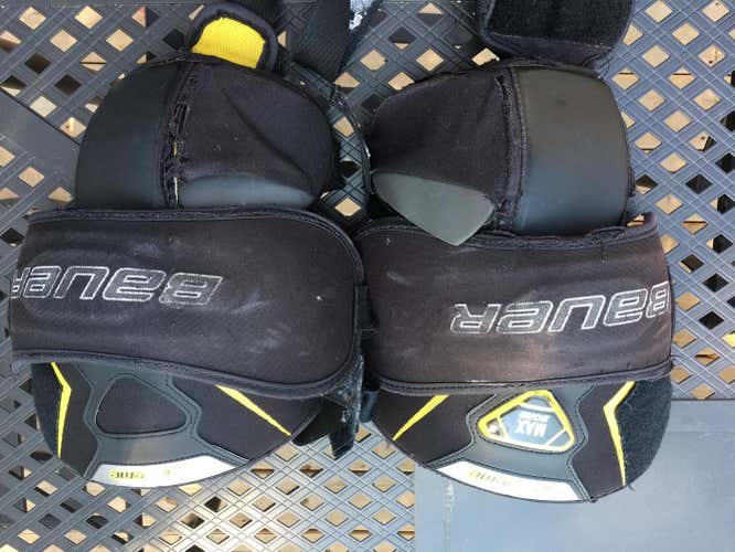 Bauer Supreme Pro Knee Guards