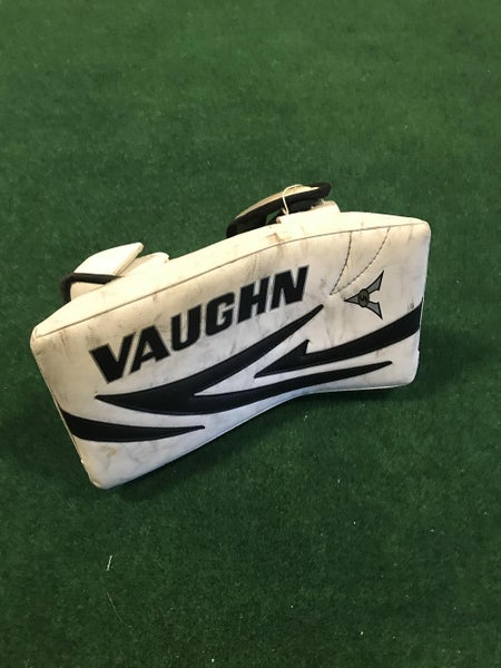 Vaughn Velocity V5 Goalie Gloves & Blockers Regular Junior