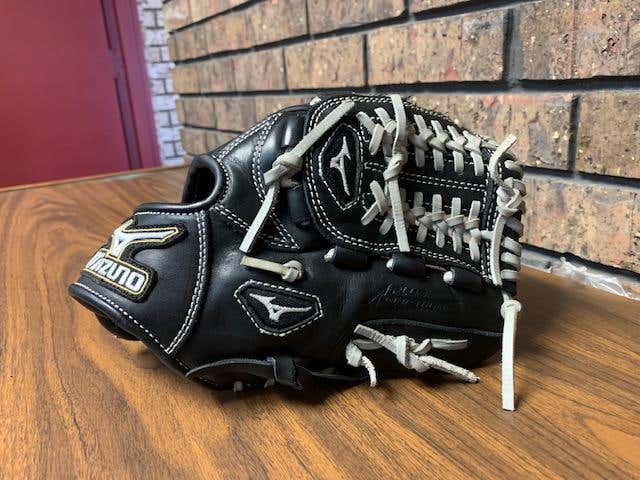 Mizuno MVP Baseball Glove