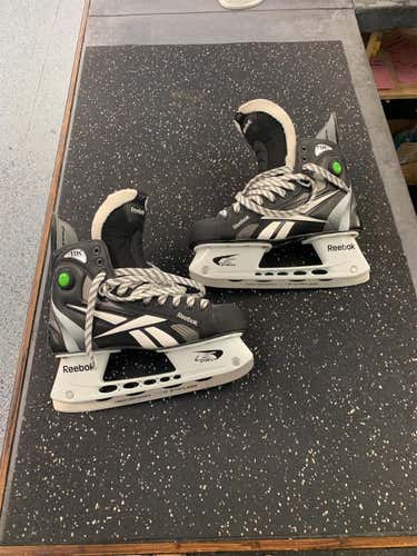 New Reebok 11k Skates Senior Size 9.5
