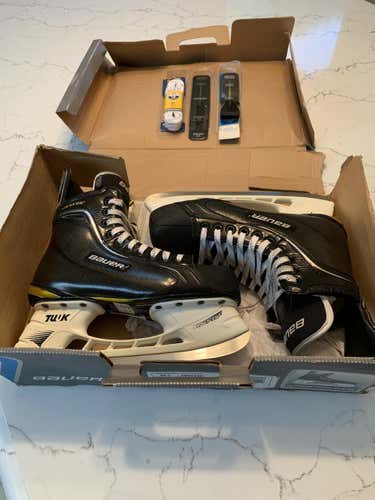 New Bauer Supreme Total One Hockey Skates Senior Size 8.5