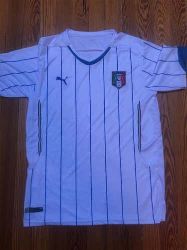 Italy Soccer Jersey / Shooting Shirt