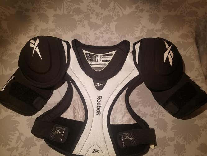 Reebok 2K Hockey Shoulder Pads Senior Medium