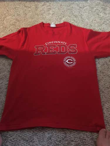 (Large) Cincinnati Reds T-shirt
