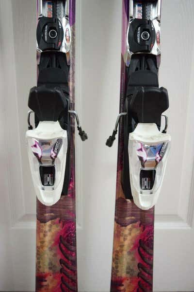 NORDICA AXANA WOMAN'S SKIS SIZE 160 CM | SidelineSwap | Buy and