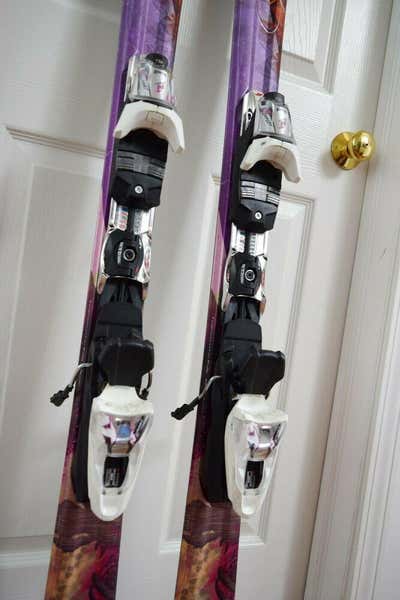 NORDICA AXANA WOMAN'S SKIS SIZE 160 CM | SidelineSwap | Buy and