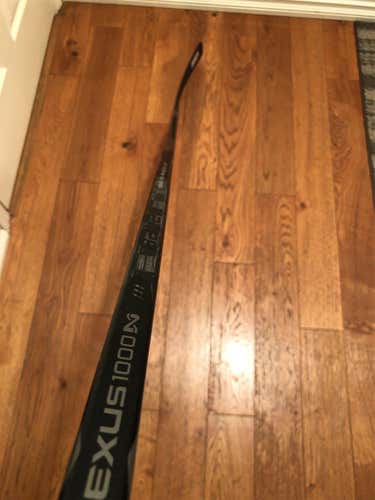 New Nexus 1000 Hockey Stick Lefty Heel Senior Pro Stock