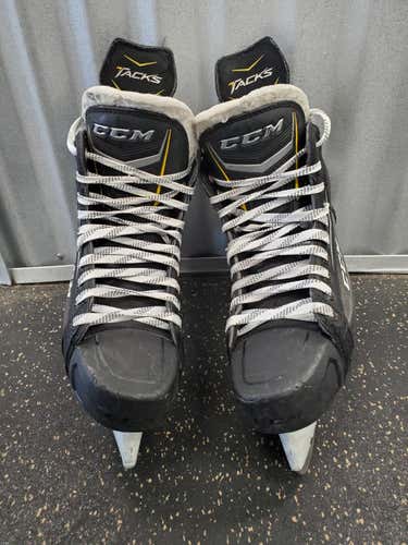 CCM Tacks 9070 Hockey Skates Senior Size 7.5