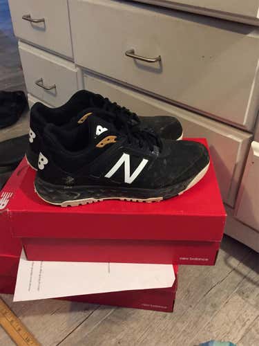 New Balance Turfs Size 10