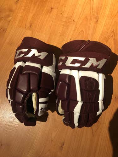 OHL Peterborough Petes hockey gloves