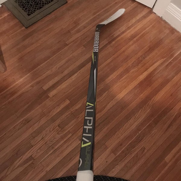 Warrior Right Handed Alpha P28 90 Flex Grip Pro Stock
