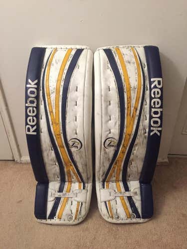 Reebok Premier 4 18K Goalie Leg Pads 33+2, Glove and Blocker