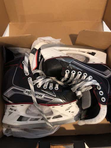 Vapor X500 Hockey Skates Youth Size 2