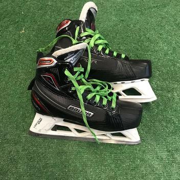 Bauer Vapor X700 Goalie Skates Size 5.5 D