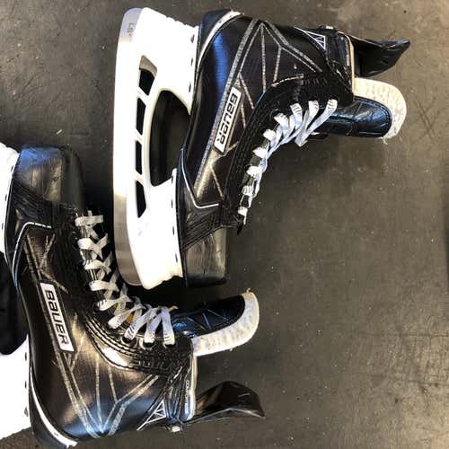 Supreme 1S Hockey Skates Junior Size 5.5