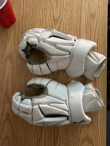 Command pro II Lacrosse Gloves