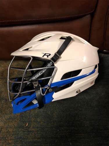 R Helmet Adult