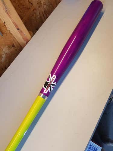 New Sasquatch Softball bat 34"/28oz