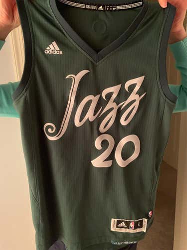 Gordon Hayward Utah Jazz Christmas Edition Jersey
