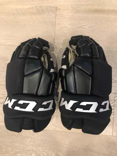 Used Black HG42 Gloves 14" Calgary Hitmen (H1)