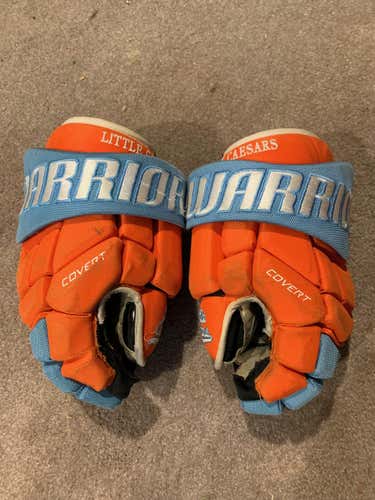 Covert QRL Little Caesars Gloves 13"