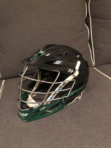 Cascade R Helmet Adult - Black with Green detail