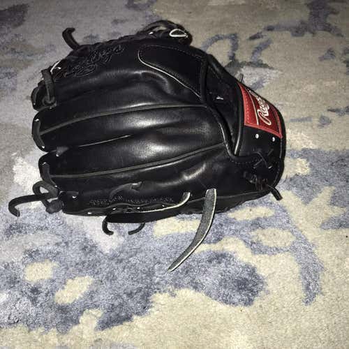 Rawlings Baseball Glove