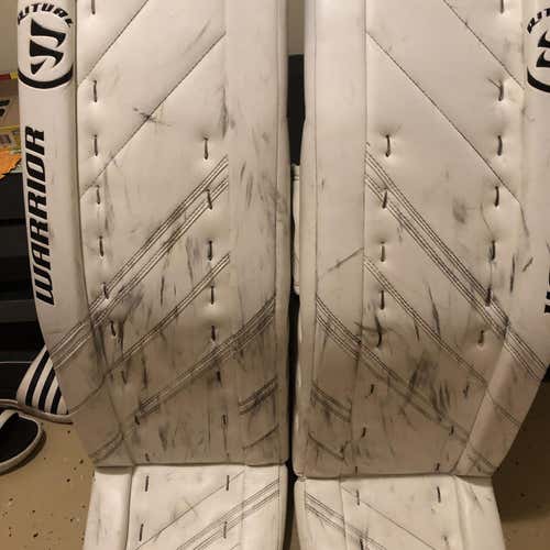 Ritual G4 Goalie Leg Pads  Pro Stock